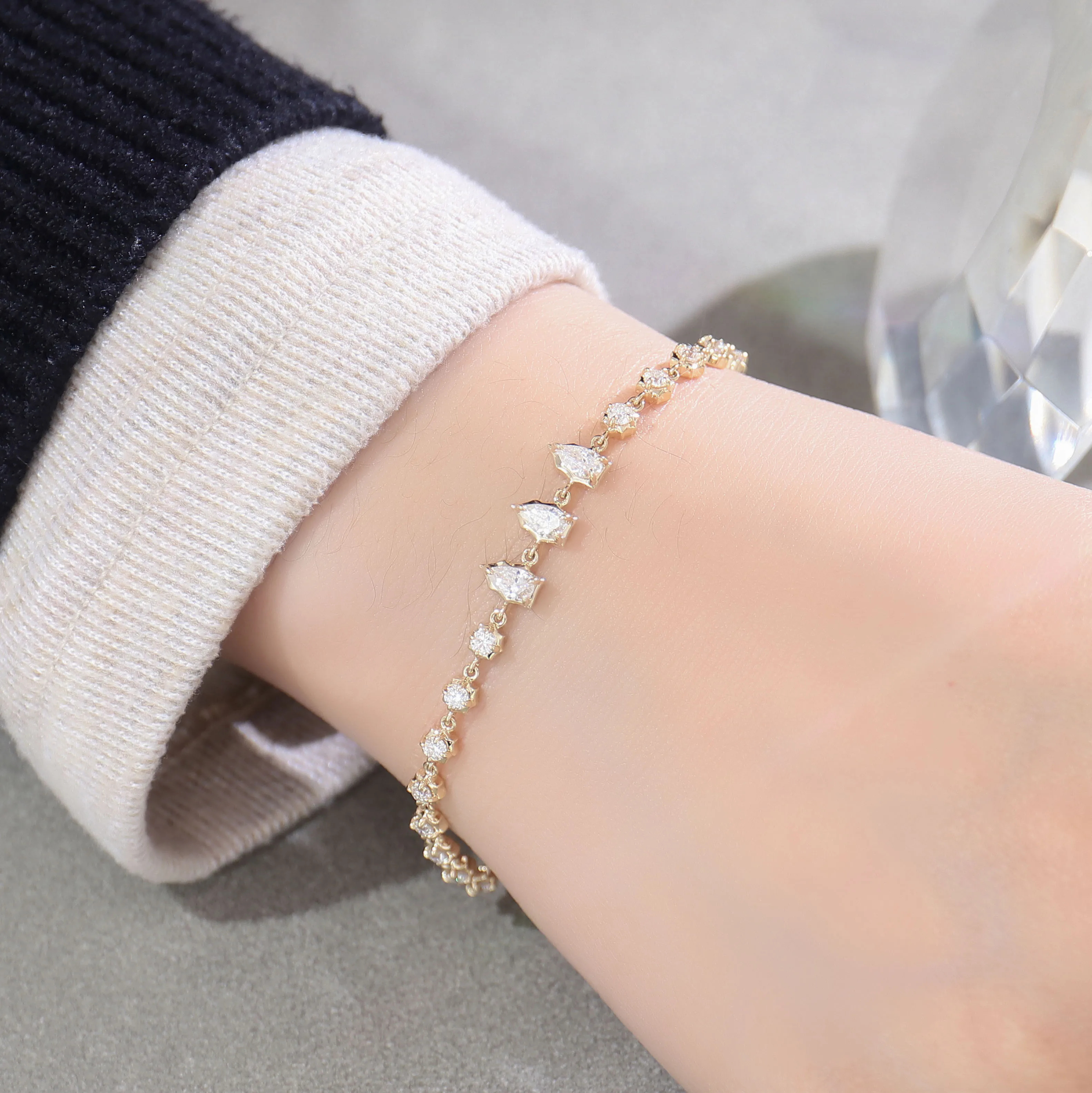 Provence Minimalist Bracelet for Women 7In 14K Yellow Gold DEF/VS Lab Diamonds Trendy New Design Everyday Bracelet Chain Custom
