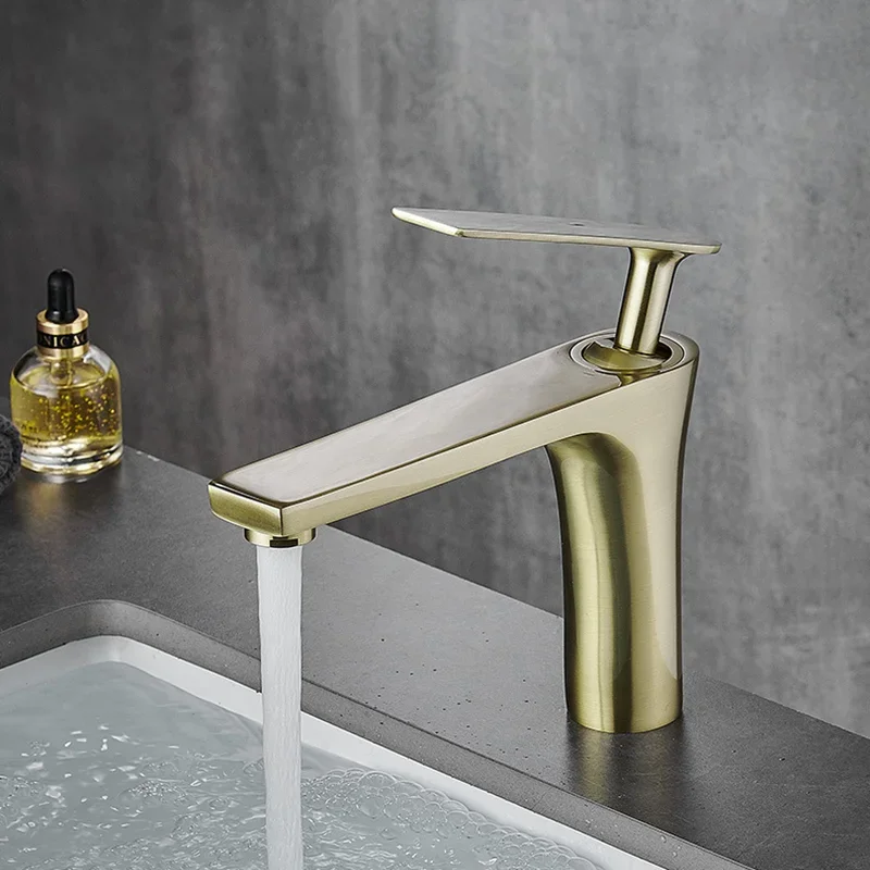 

Luxury Brushed Gold Mixer Faucets Single Handle Bathroom with Metal Finish Hot And Cold Water Washbasin Undercounter Basin Taps