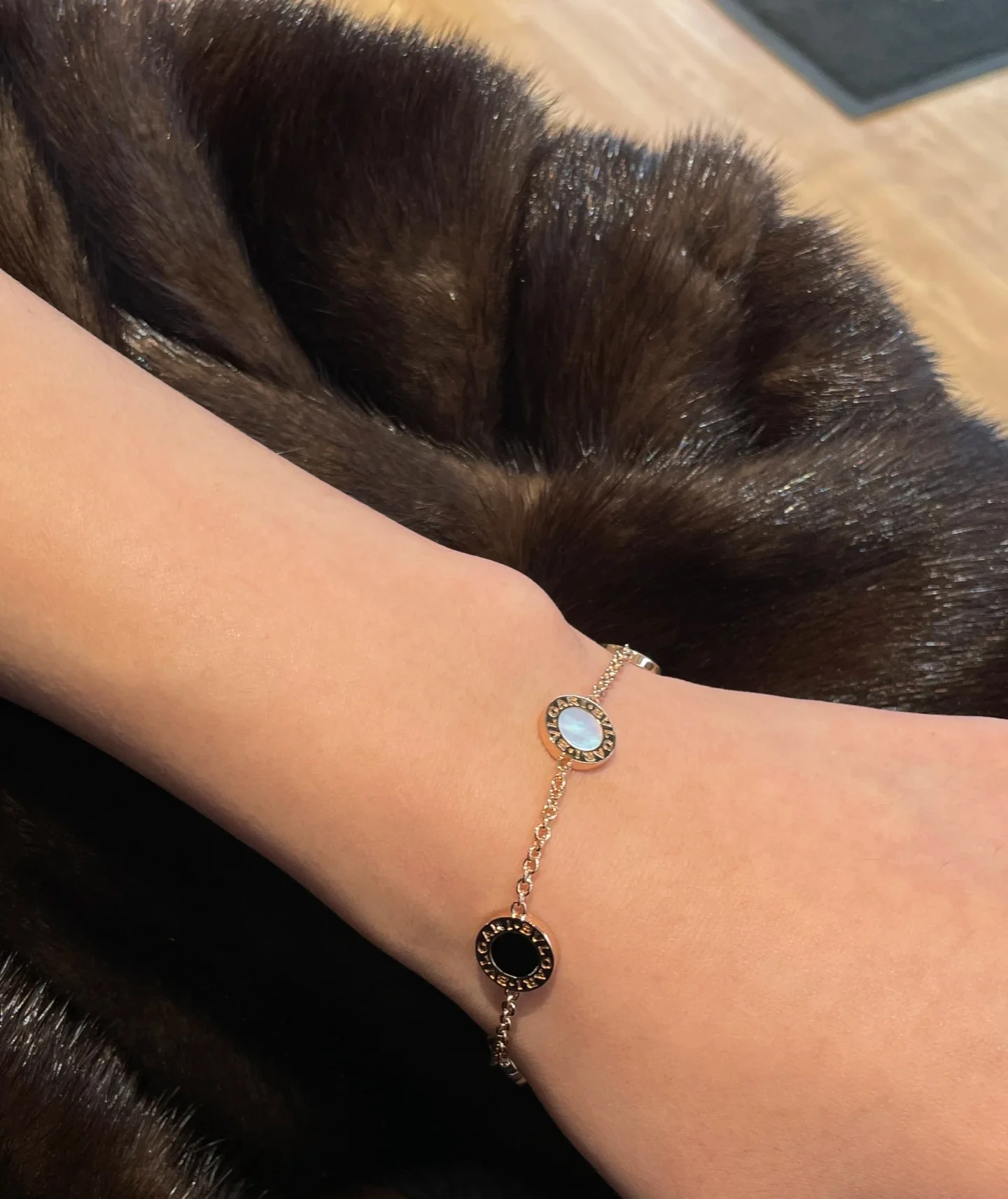 

Solid silver S925 women's jewelry circle colored zircon bracelet designed to match your best friend's style