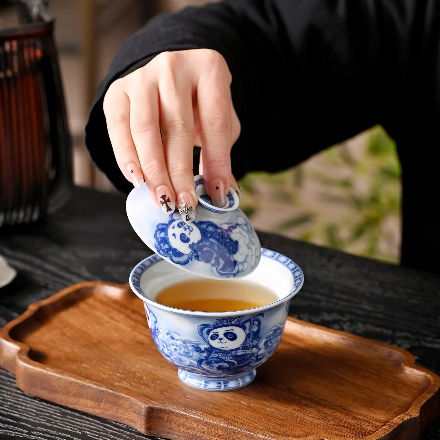 High-End Jingdezhen Blue and White Eight Immortals Crossing the Sea Tureen Ceramic Gaiwan Set New Chinese Tea Ware