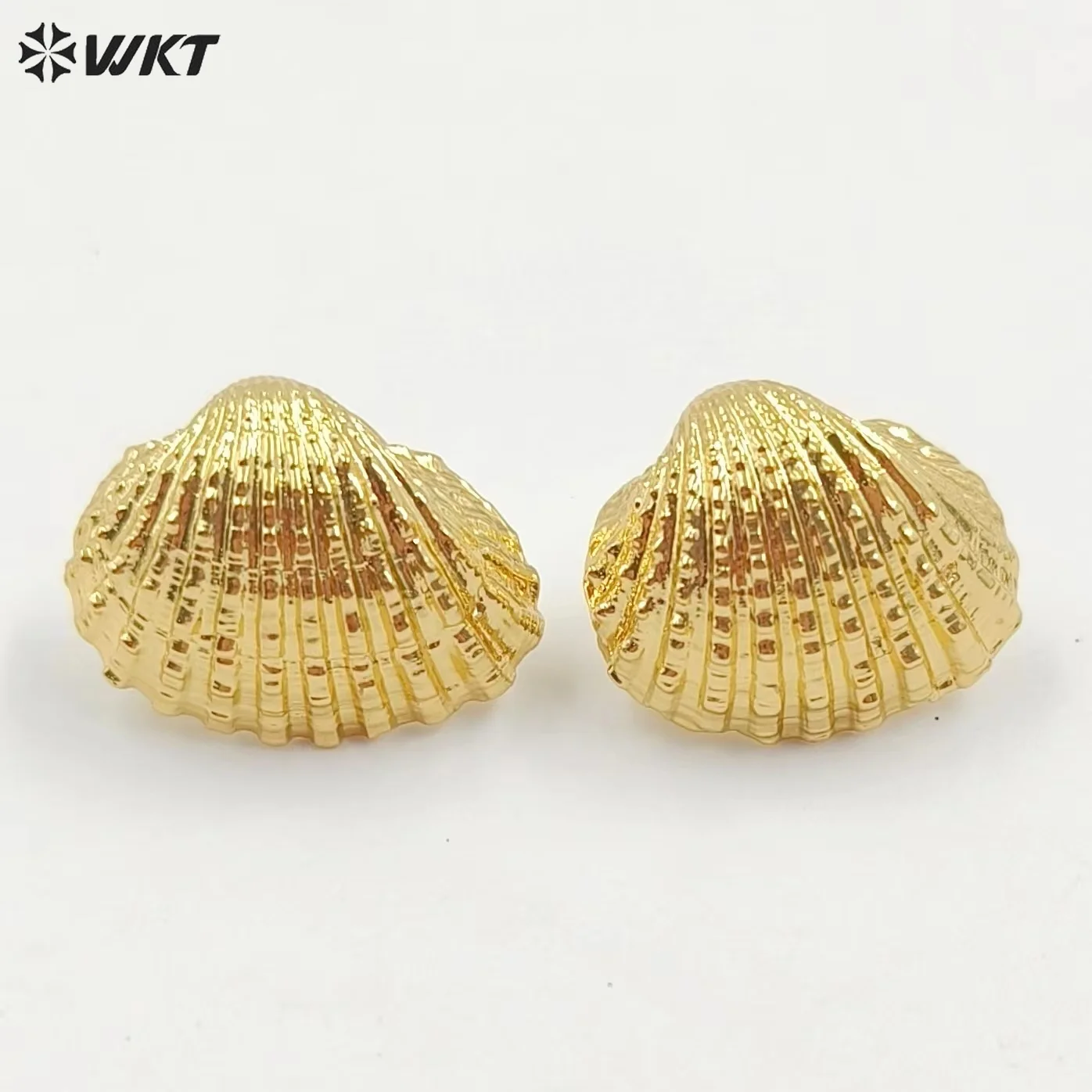 WT-MPE134 WKT New Design 18K Full Gold Dipped Resist Tarnishable small scallop Shell Studs Fashion Natural Beauty earring