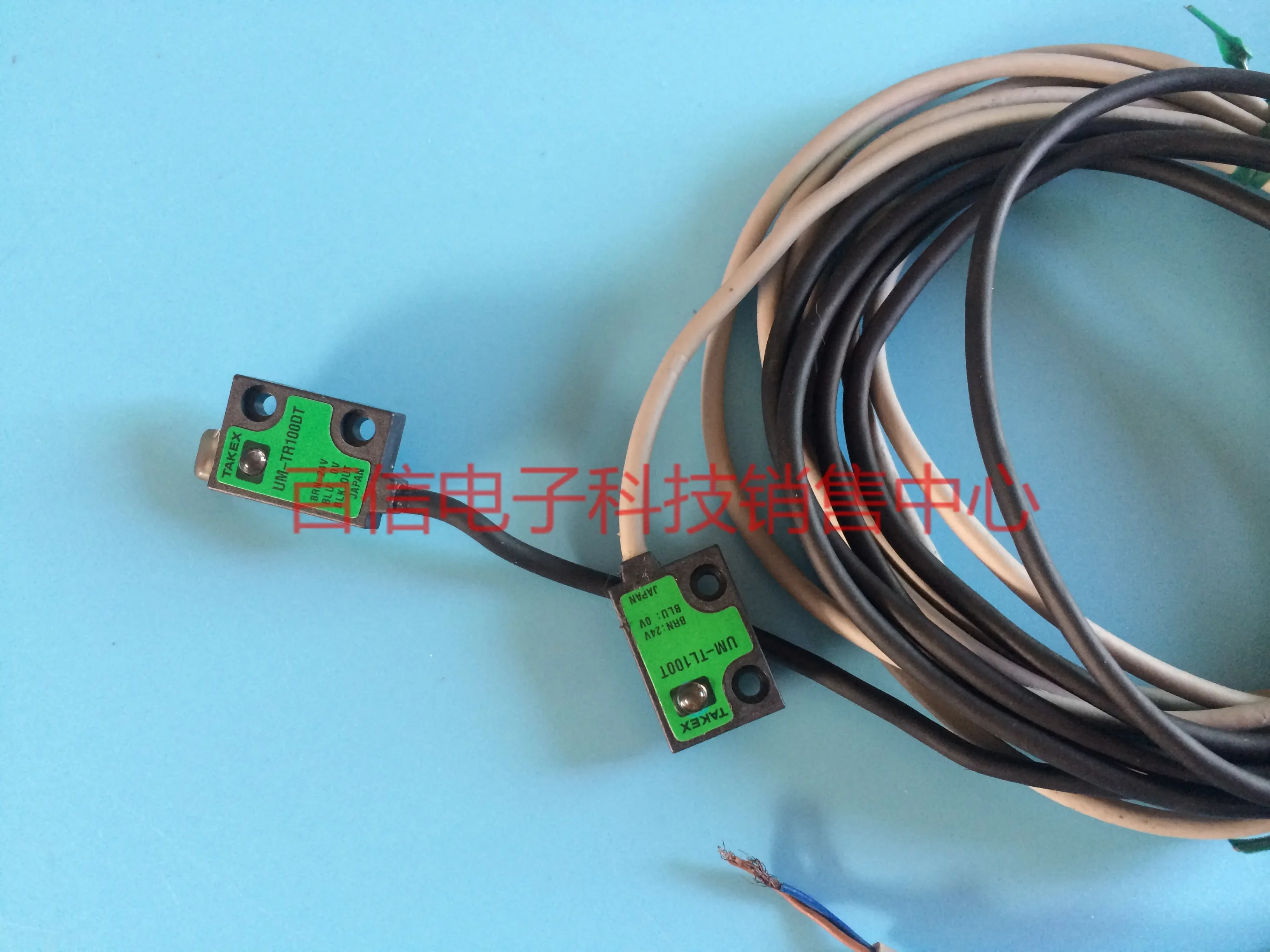 2026 Spot, Takenaka TAKEX Photoelectric Sensor UM-TR100DT, UM-TR100T