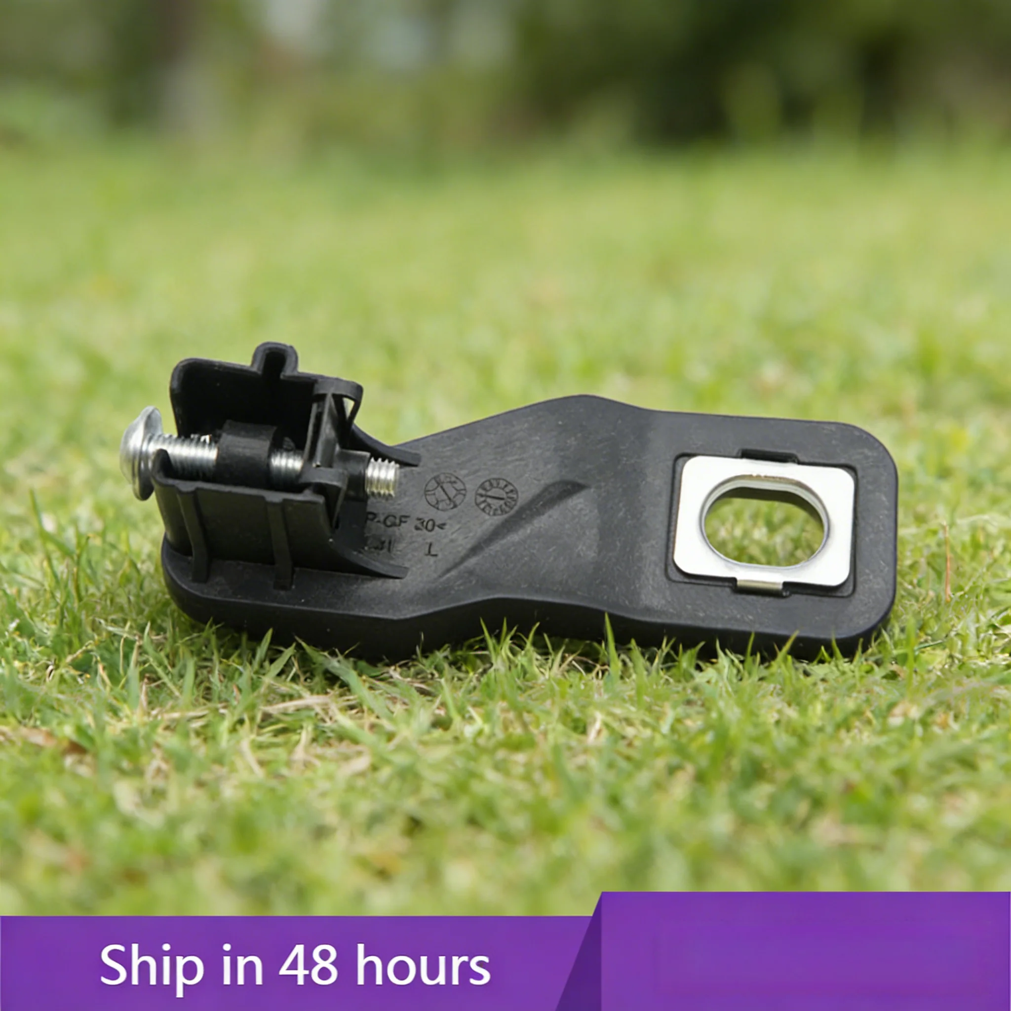 

8U0941121 Комплект для ремонта фар Audi Q3 2012-2018: пластиковые крепежные уголки, черные фиксаторы фар 8U0941122