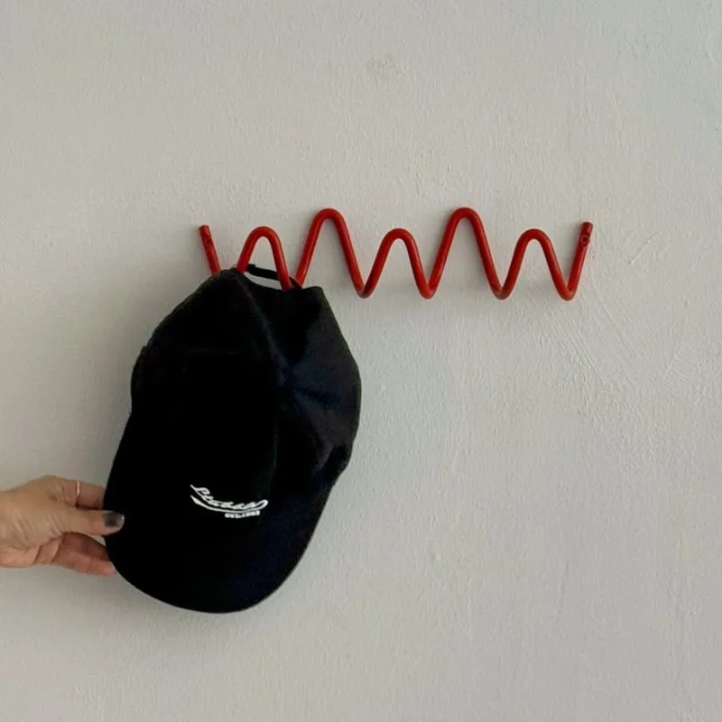 Simple Wall Clothes Hanger Creativity Wave Shape Iron Multiple Hooks Entryway Wall Hanger Hats Modern Home Storage Organization