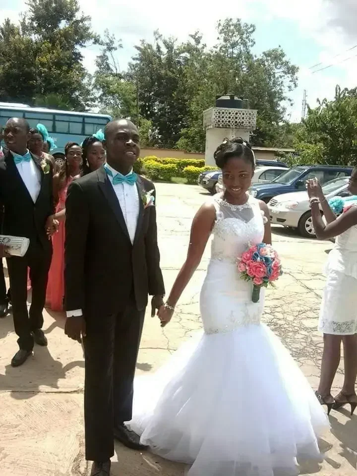 Customized Mermaid Wedding Applique Beaded Bridal Gowns Tulle See Through Lace Plus Size African Bride Dress Robes De Mariée