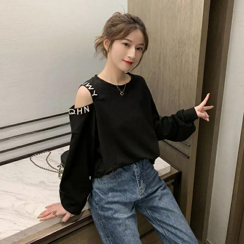 2024 Spring autumn New Korean version Off Shoulder Letter T-shirt for Women\'s Loose slimming casual fashion Versatile chic Top