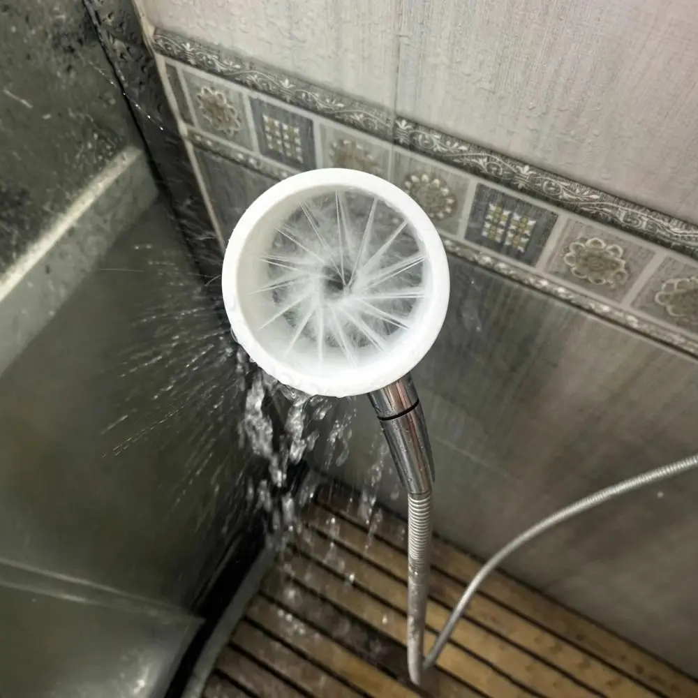 

Universal Structure Pressurized Handheld Shower Head Steady Water Flow Durable Material High Pressure Shower Sprayer