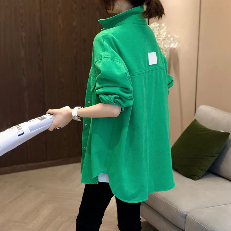 Moda damska Koreańska zielona koszula Wiosna Jesień Nowy Oversize Luźne bluzki z długim rękawem w jednolitym kolorze Wygodna odzież damska