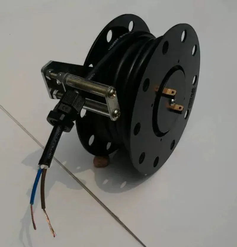 Automatic Retractable Cable Winder Reel 6A/220V/ 3 m