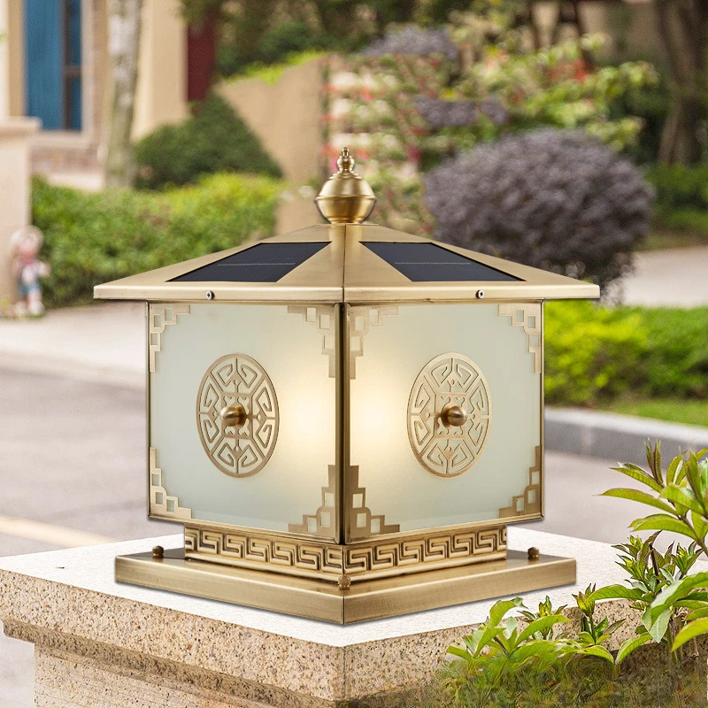 Lampu stigma Cina serba tembaga, lampu taman tenaga surya serbaguna, lampu pilar dinding taman vila tahan air untuk luar ruangan