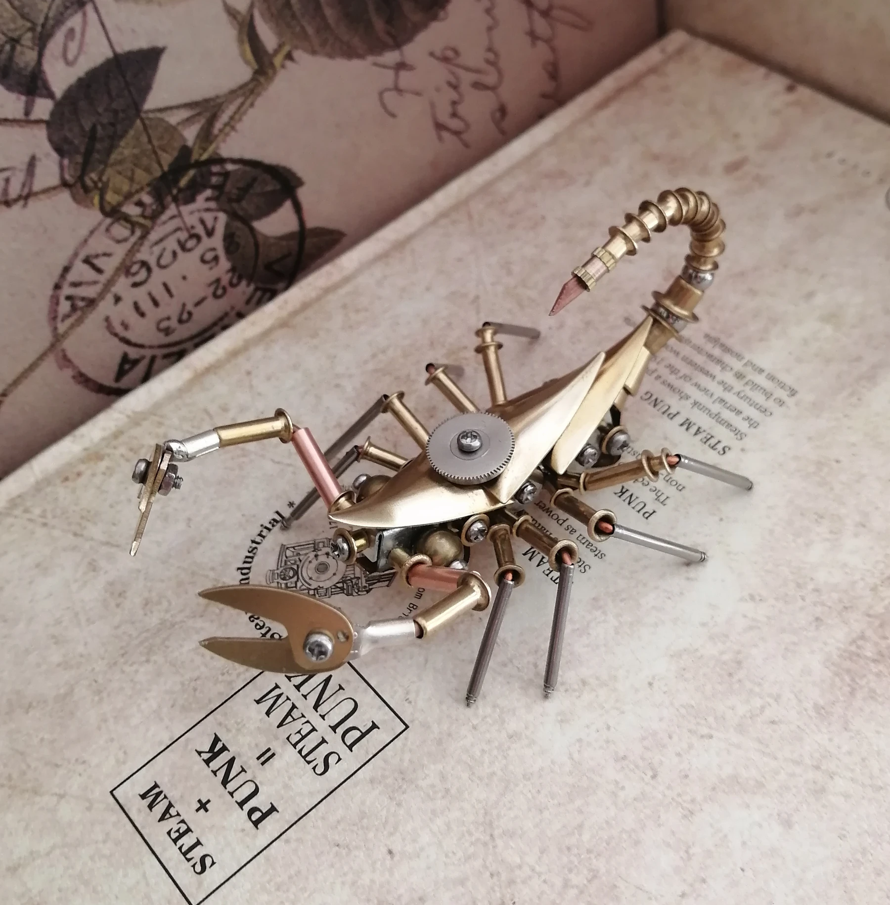 

3D steampunk mechanical insect small scorpion metal model pure handmade crafts ornaments- Finished Product