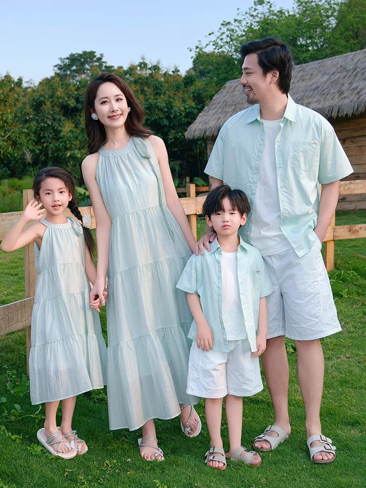 Family Matching Outfits French-style mambo Sleeveless dress family of Mother Daughter matching Set  Father And Son T-Shirt