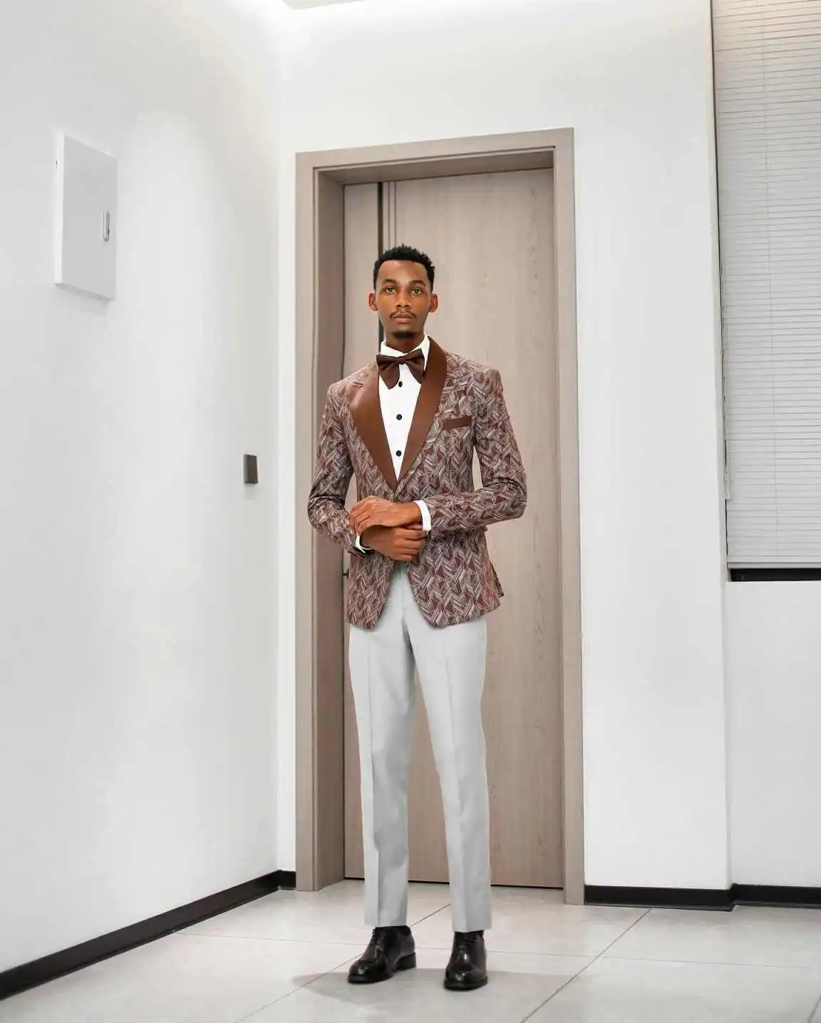 أنيقة الجاكار الزفاف العريس البدلات الرسمية سليم صالح 2 قطعة سترة السراويل الذكور حفلة موسيقية مناسبة عادية مخصصة