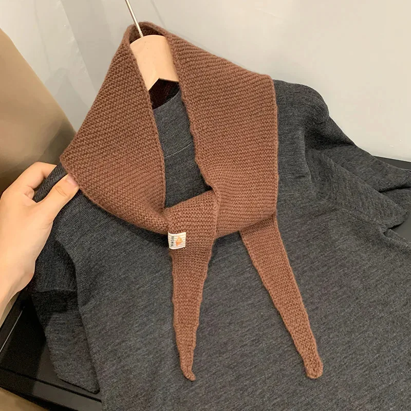 المرأة أزياء الصوف مثلث وشاح بلون لينة شتاء دافئ سيدة شال الصوف شرابة بطانية باندانا نمط