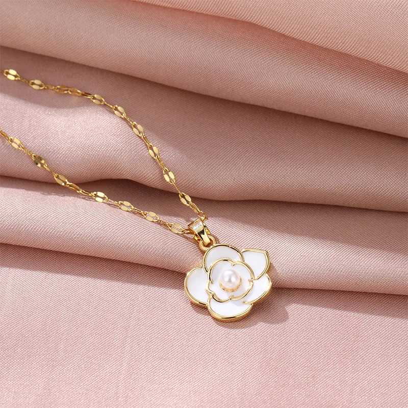 New Camellia Necklace Women's Luxury CC style Fashion Versatile Flower Pendant  necklaces