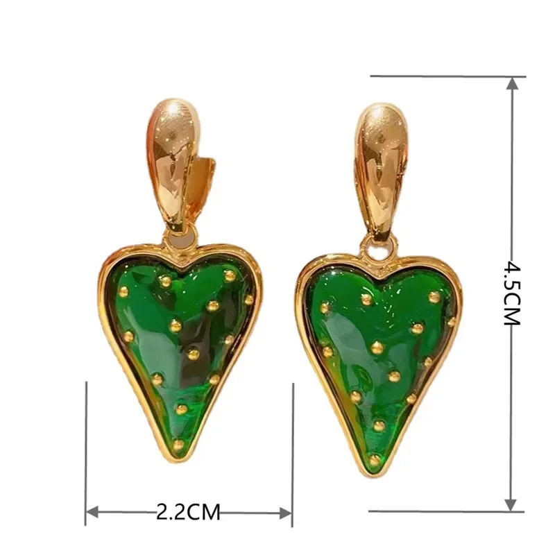 Retro Exaggerated Baroque Love Strawberry Women\'s Earrings 2023 Fashion New Fruit Series Leisure Holiday Jewelry Ear Accessories