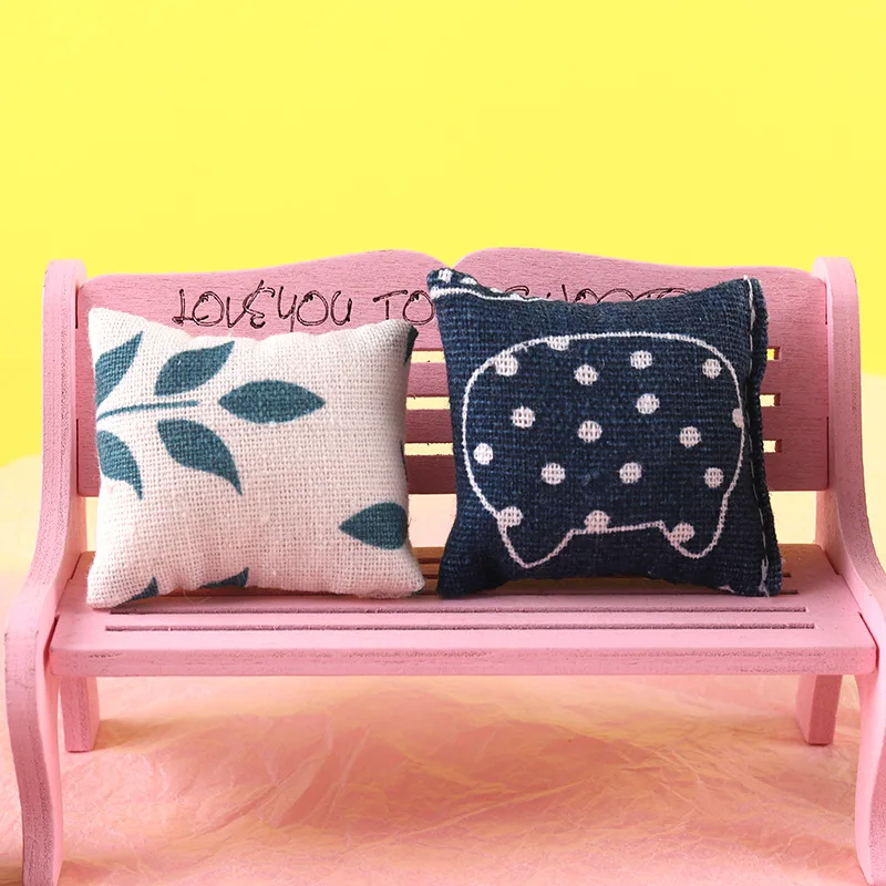 1Pcs Cute Pillow Cushions For Sofa Couch Bed 1/12 Dollhouse Miniature Furniture Toys Without Sofa Chair Pretend Play Toy