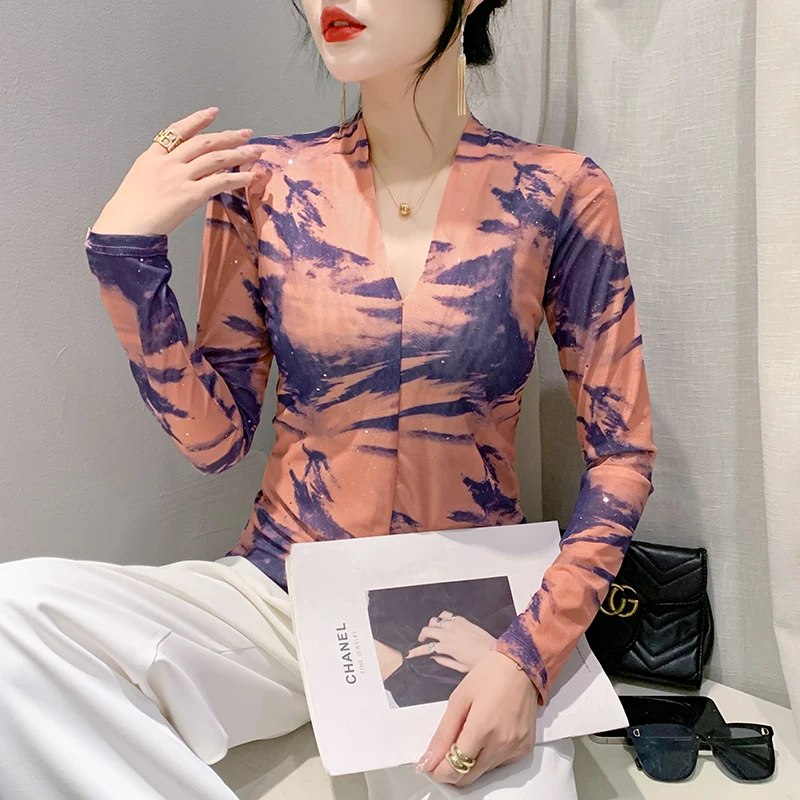 MadBlack-Women's European T-Shirt, Sexy V Neck Printed Top, Fashion Long Sleeve Slim Mesh Tee, 2025 Spring Summer New T51509CC