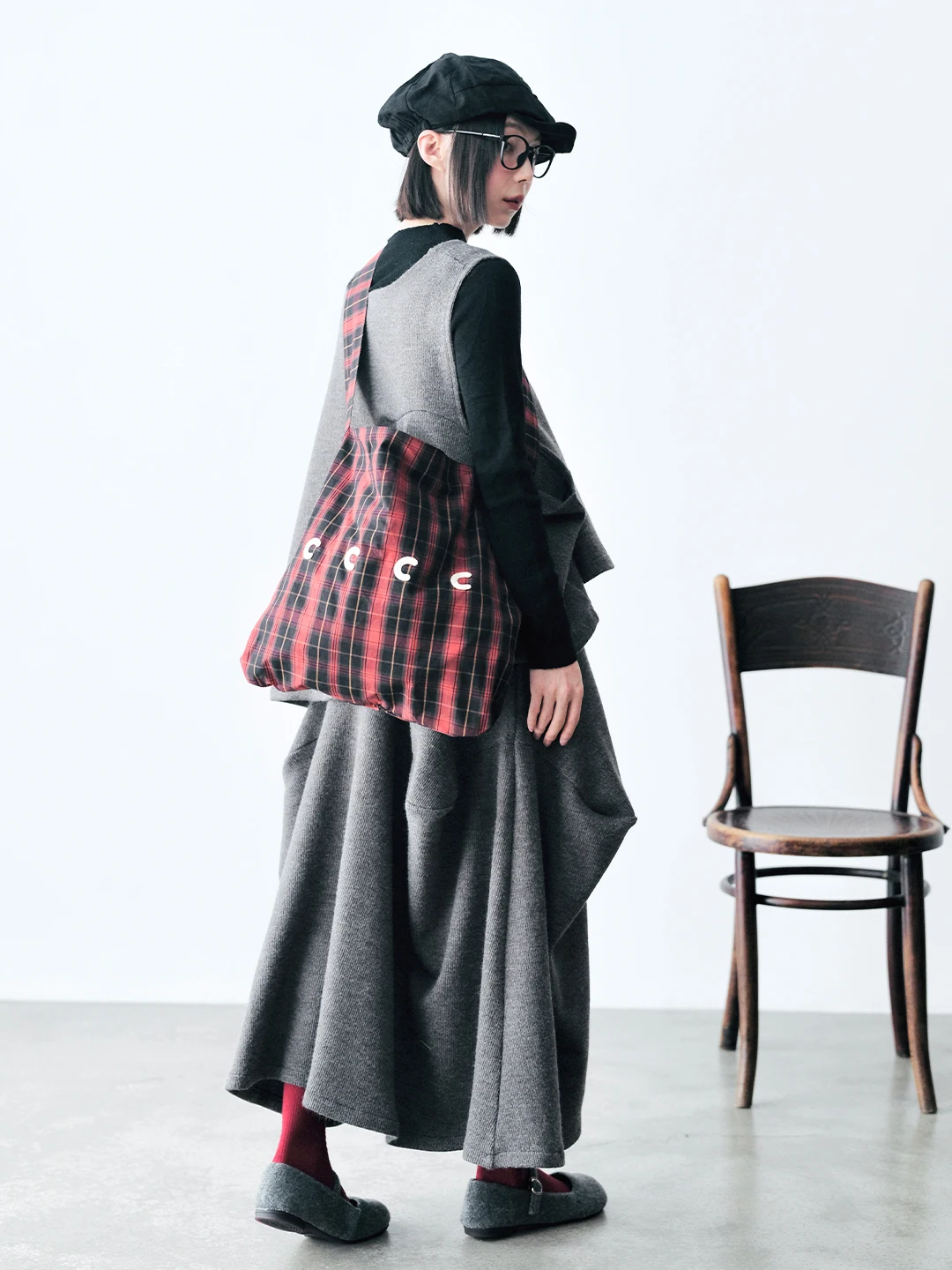 imakokoni 2024 autumn and winter fashionable design sense three-dimensional woolen long skirt