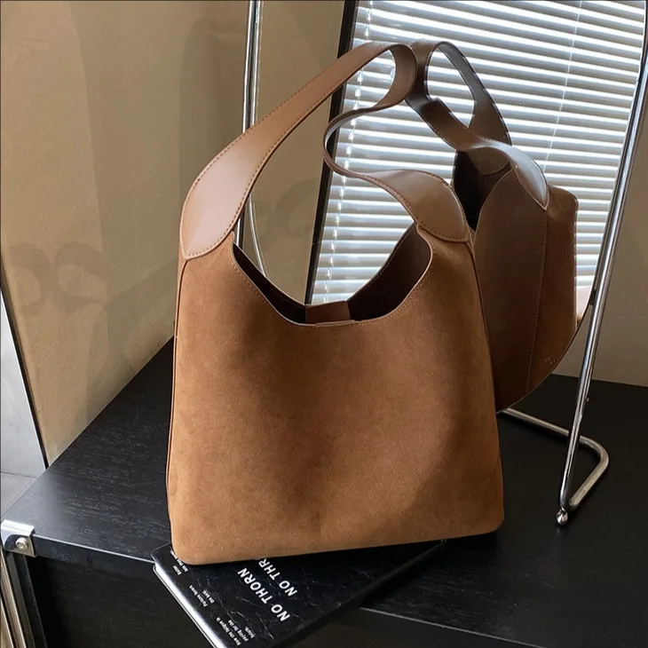 

2025 Autumn New Korean Vintage Suede Tote Bag for Women Large Capacity Designer Luxury Bucket Shoulder Bag Fashion Casual Bags