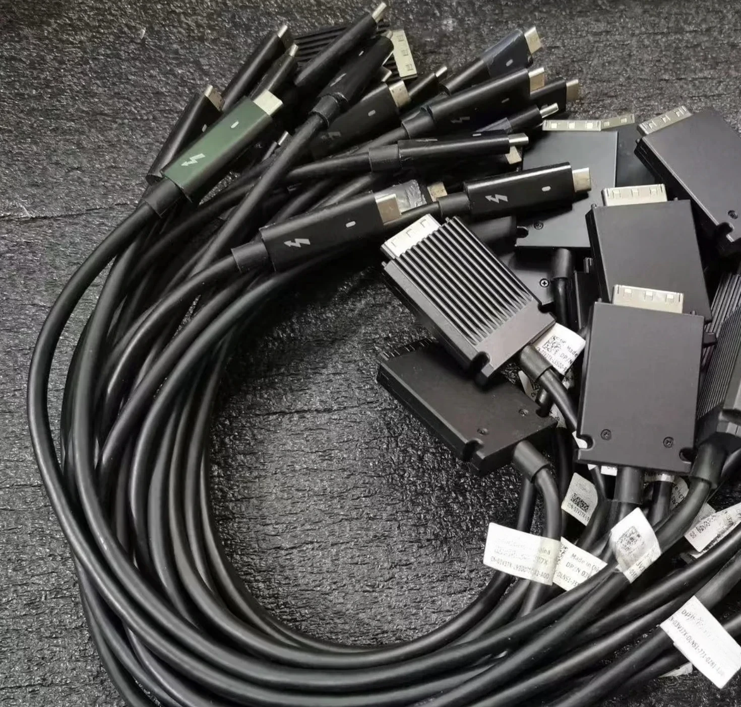 デルドック-tb15-k16a-tb16-ケーブル-サンダーボルト-3-usb-c-コード-03v37x-3v37x-05t73g-交換用