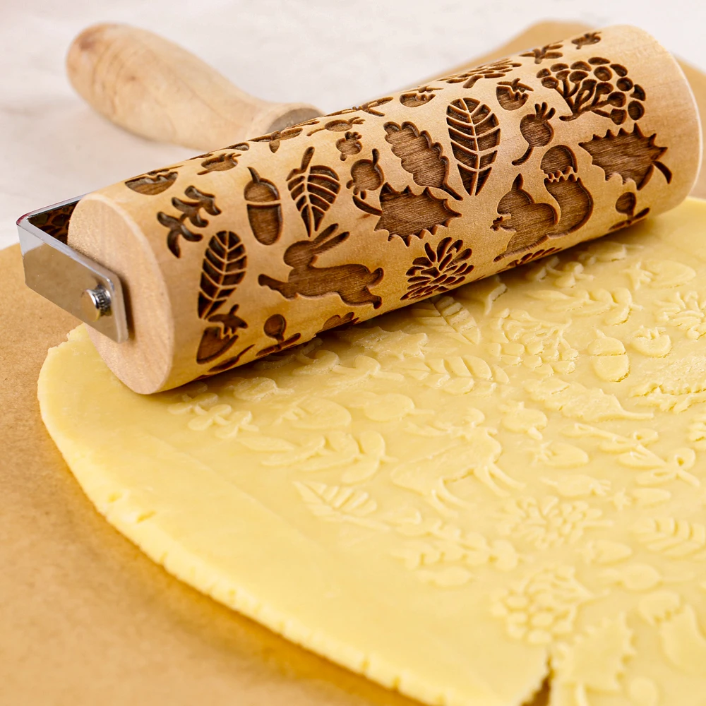 Single Handle Rolling Pin T-Design Hand Push Biscuit Cookie Press Baking Tool with Leaf Deer Hedgehog Patterns for Biscuit