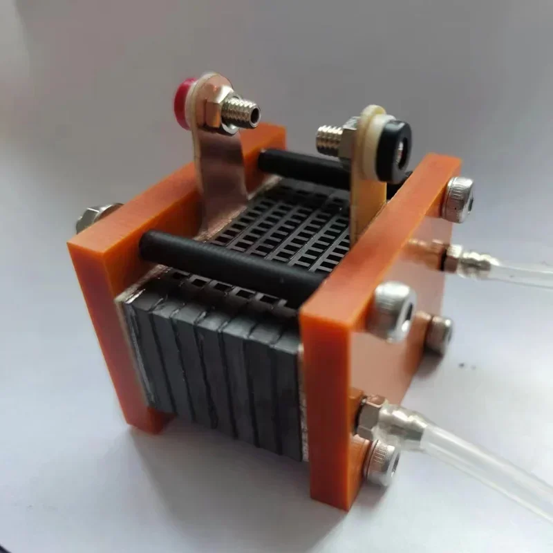 Hydrogen fuel cell, proton exchange membrane fuel cell, 2W fuel cell.