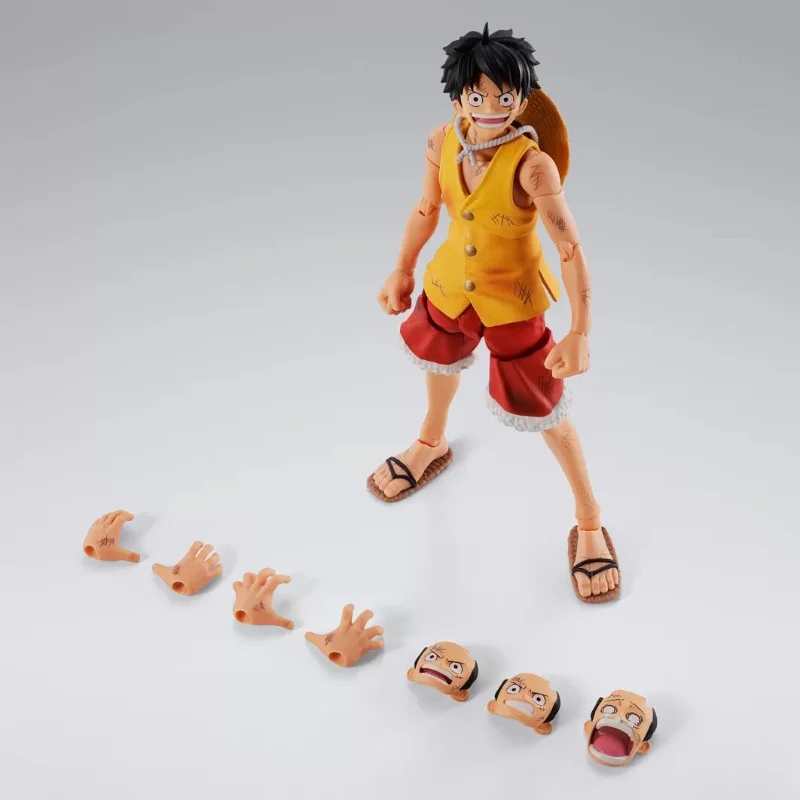 Spot Bandai One Piece One Piece SHF Monchi D Luffy Top War Joint Movable Genuine Finished Product