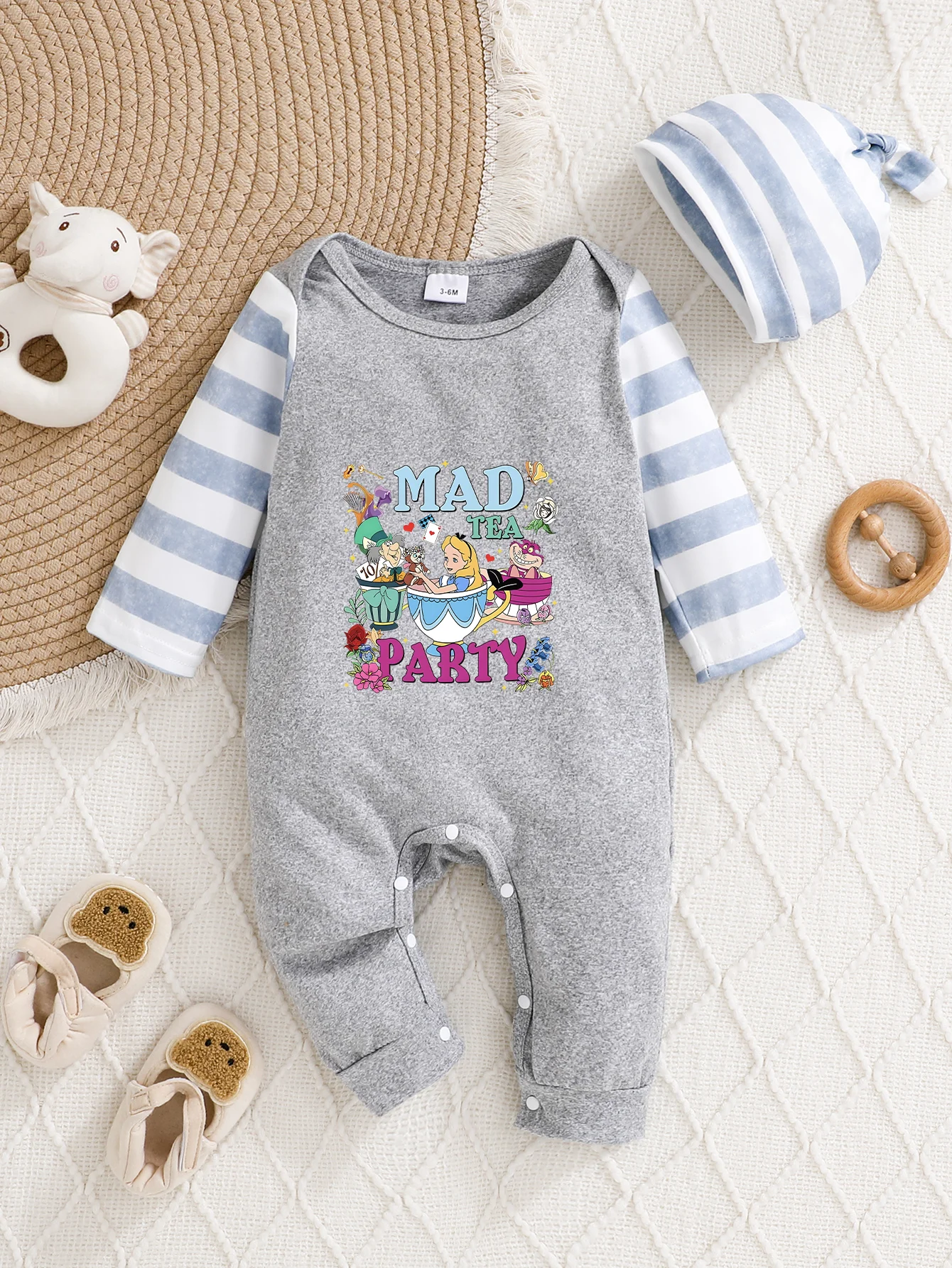 

【Официально авторизовано】 Детский комбинезон с капюшоном Disney Alice in Wonderland | Нежная и уютная ткань, полосатый принт на рукавах