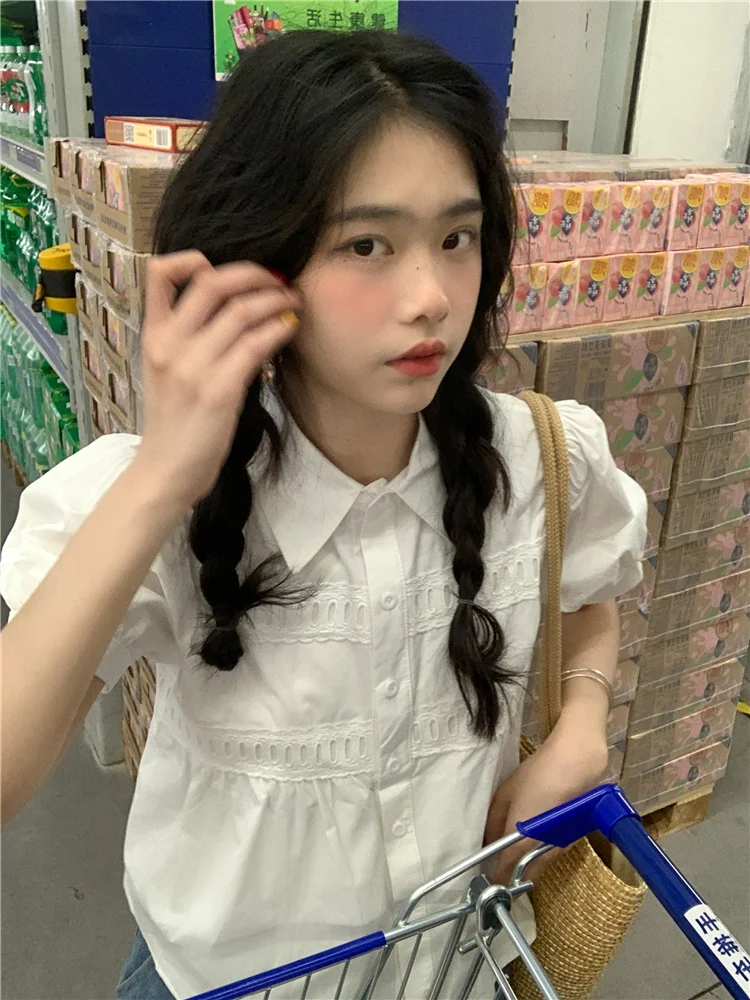 

Белая женская повседневная рубашка с коротким рукавом в корейском стиле, свободного кроя, на пуговицах, летняя, модная