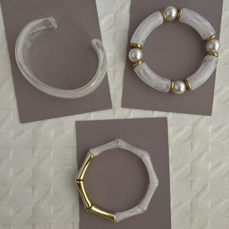 3-teiliges Modisches Bambus-Armband-Set für Frauen Boho Retro Perlen-Stapel Dickes Elastisches Armreif-Set Täglicher Urlaubsschmuck Geschenke