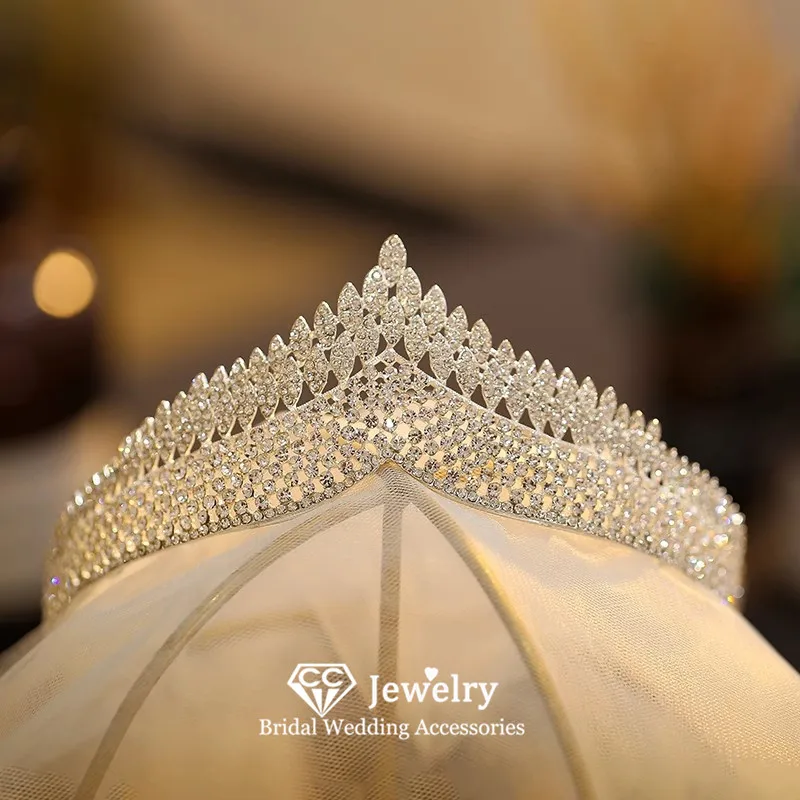 

CC Shining Crown Women Hair Accessories Wedding Headpiece Bridal Headdress Engagement Hairwear Crystal Tiaras and Crowns HG1221