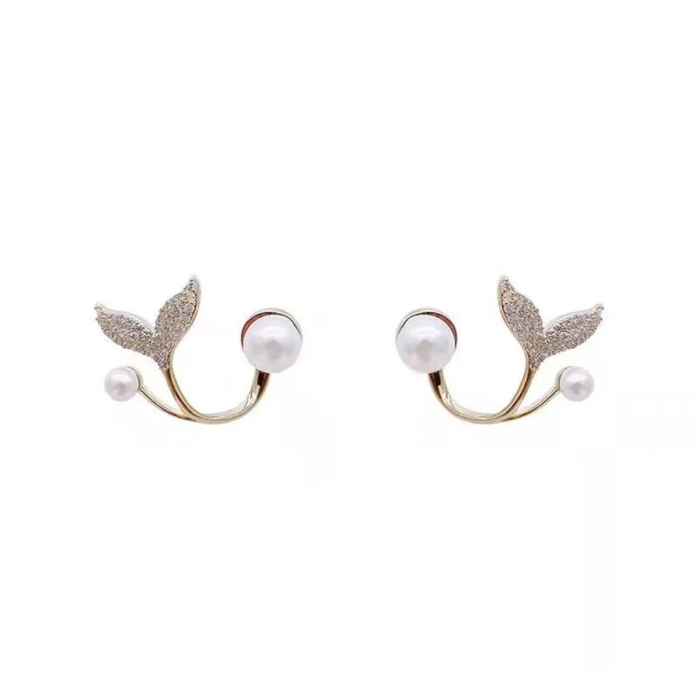 Exquisite Design Fish Tail Earrings Zircon Luxury Pearl Crystal Earrings Jewelry Ornament Personality Fish Tail Stud Earrings