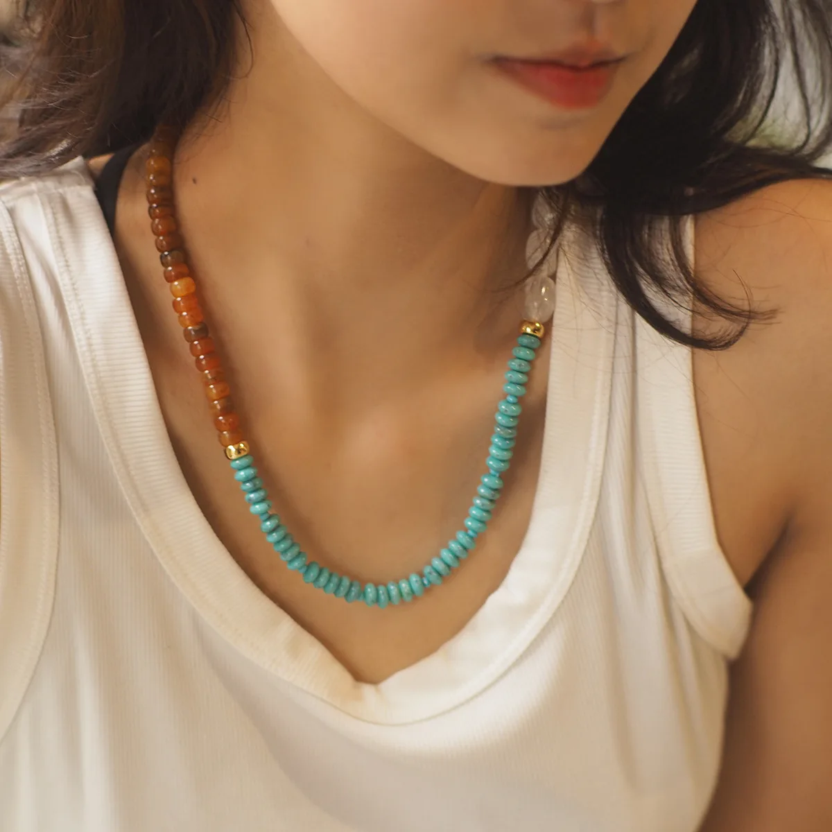 

Niche-Designed Spring-Summer Beaded Necklace with Vintage Turquoise andImitation White Crystal in Euro-American Minimalist Style