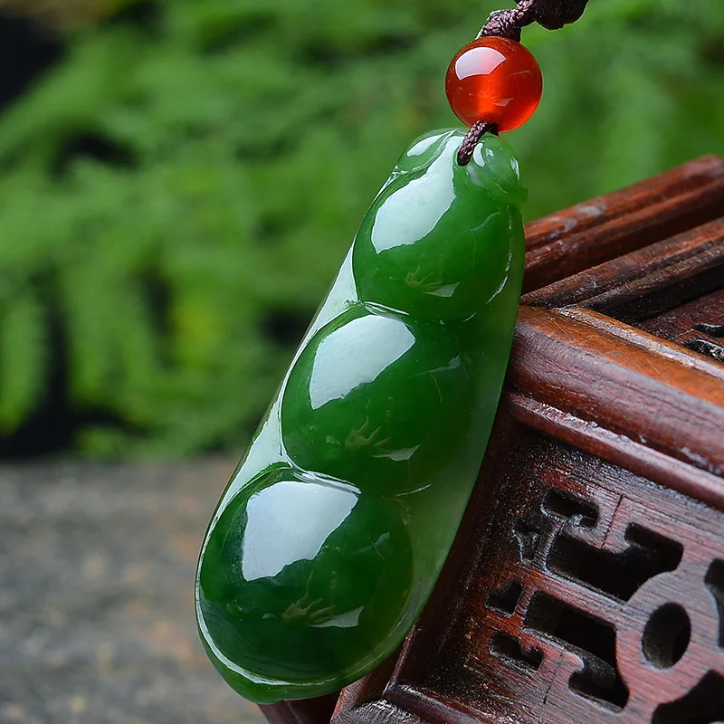 Crafts Hetian Sauteed Beans Spinach Green Four Seasons Peace Jade Pendant