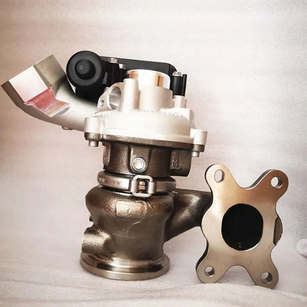 

VP66 Turbo 04E145702 04E145702D Upgrade 04E145874P 04E.145.874.P Turbocharger for 1.4TSI EA211 Engine