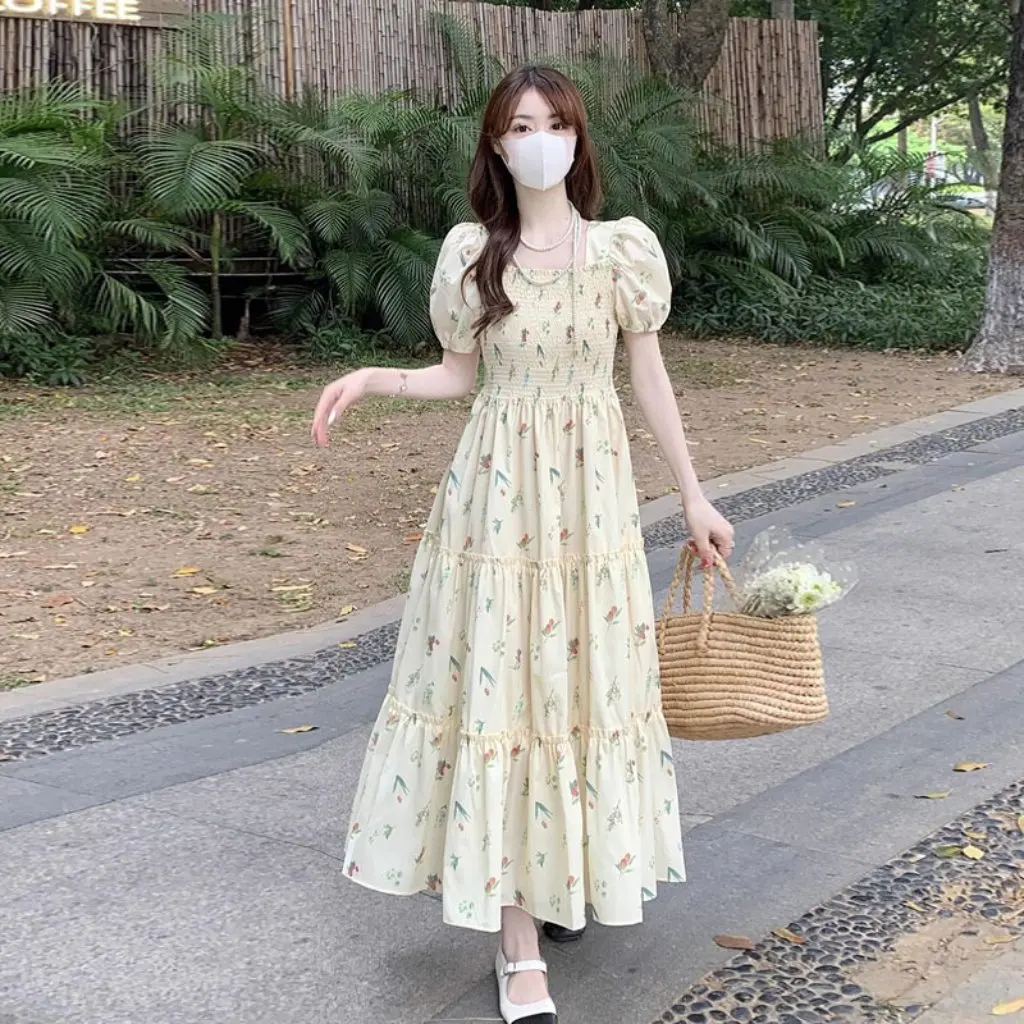 Women's plus Size Korean Style Floral Dress Square Collar Short Sleeve Slim-fit Long Dress for Summer Holiday Fresh Style