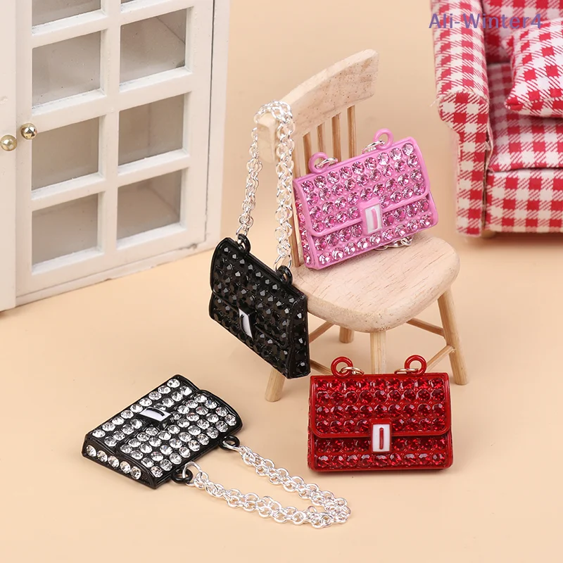 

【Winter4】Fashionable Dollhouse Metal Chain Bag Pack Doll Bag Miniature Shopping Handbag For Clothes Accessories