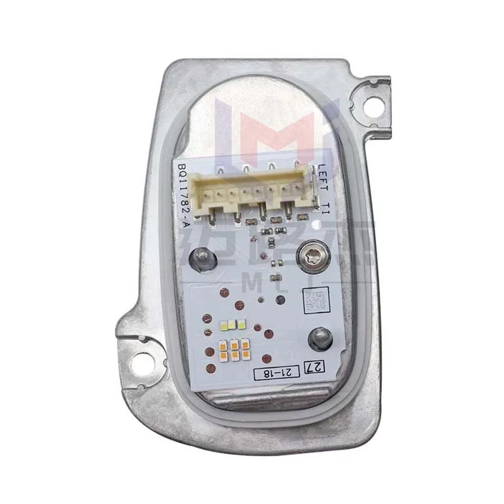 

8V0998473A 8V0998474A For Audi A3 R3 RS3 2017-2021 Sport LED Headlight Light Source Module Car Accessories DRL Angel Eyes