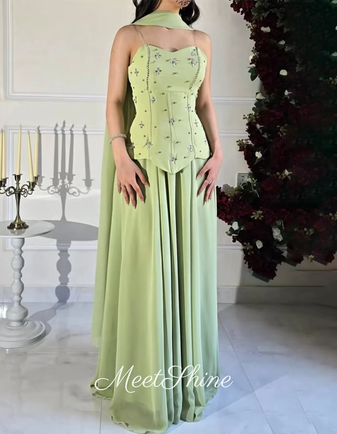 グリーンクリスタルイブニングドレス エレガント ロング丈 モダン プロムドレス レディース カスタマイズビーズ サテン フォーマルドレス パーティー 2025