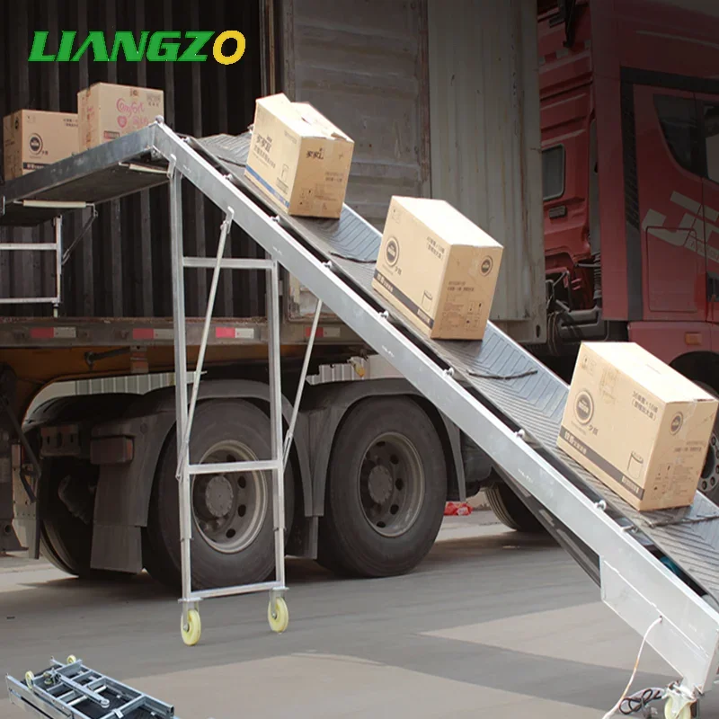 Factory price LIANGZO Industrial Inclined Belt Conveyor for Loading & Unloading excavations and gravel