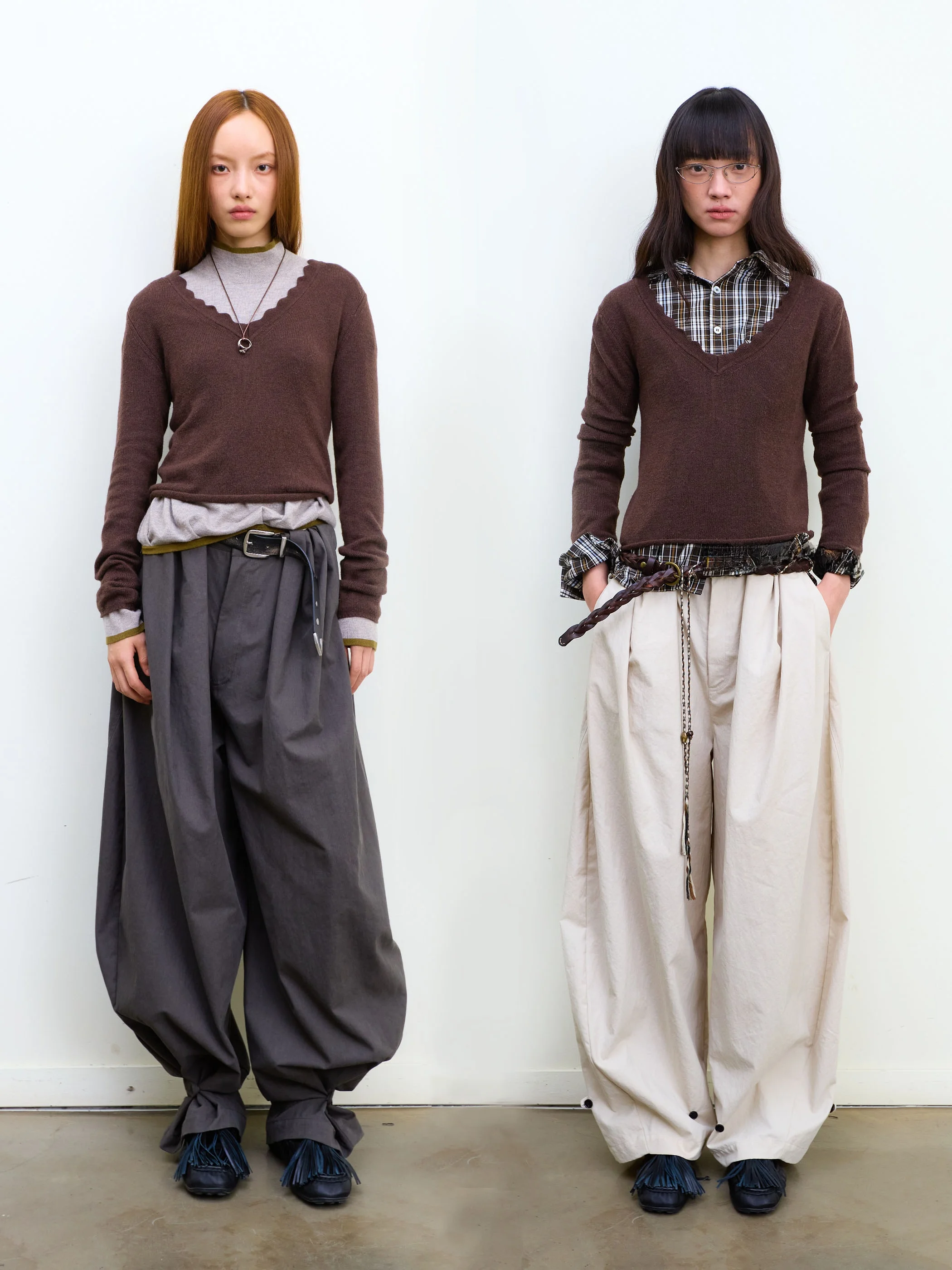 

Neverseez Wool Lace V-Ne Knitwear Casual Straight Fit Women's T-irt Sle Regular Sve Length Stand Length