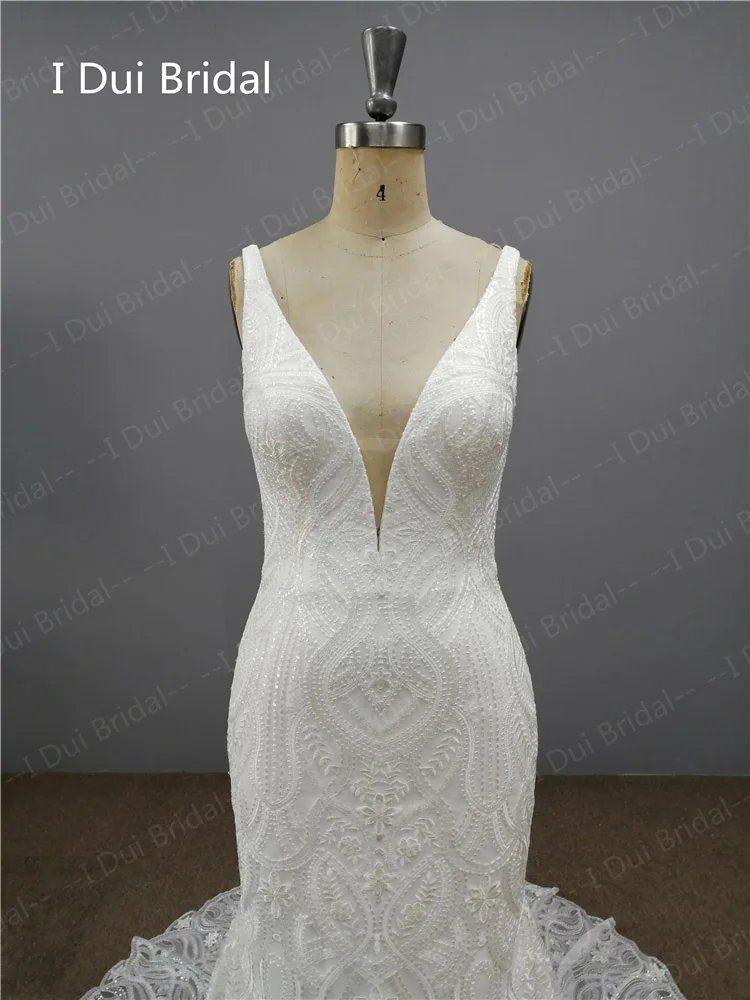 Deep Neckline Sheath Lace Wedding Dress Low Back New Bridal Gown Factory Real Photo