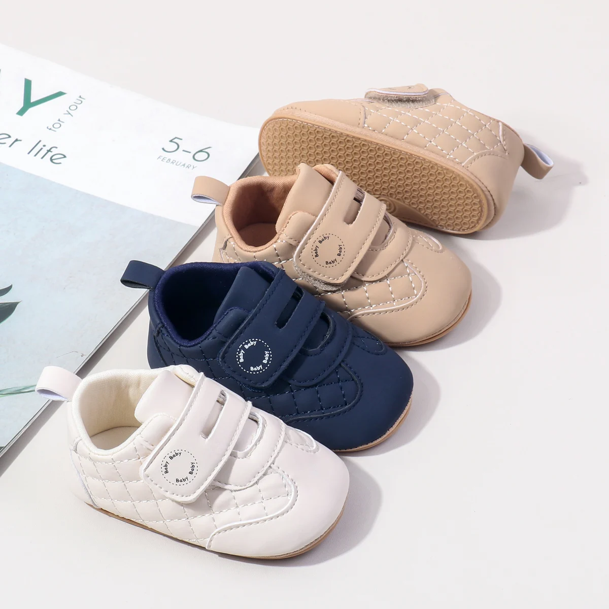 

Spring and Autumn 0-2 Years Old Baby Shoes Casual Magic Tape Infant Walking Shoes Soft Rubber Bottom Anti-Slip Pre-Walking Sho