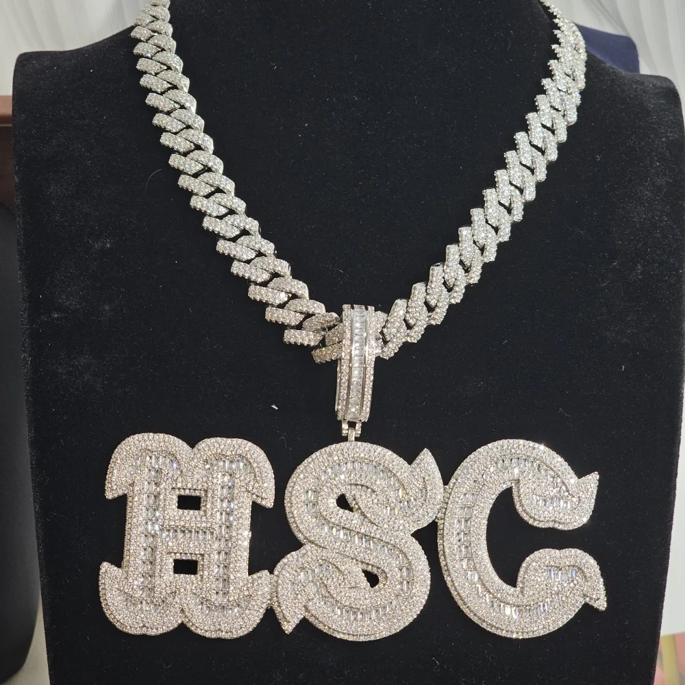 

ICE CHARMI Custom Iced Out Axe Letter Sparkling Cubic Zirconia Pendant Cuban Chain Hiphop Charm Exquisite Jewelry Men Gift
