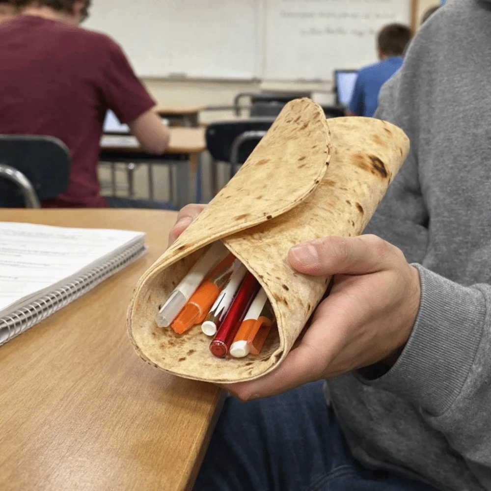 Creative Design Flying Pancake Pencil Case Stain-resistant Canvas Material Simulated Pancake Storage Bag Fun Burrito Design