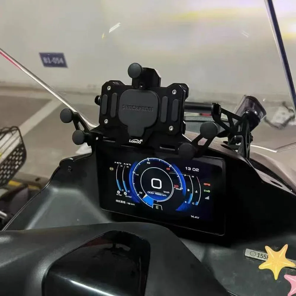 Modified ZONTES 350D 368D mobile phone navigation holder into a multi-functional extension pole for action cameras.