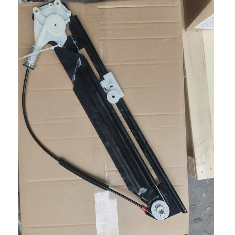 

OEM：51358252429 51358252430 WINDOW REGULATOR FOR BMW 5 SERIES E39 1999-2004 REAR LEFT AND RIGHT SIDE