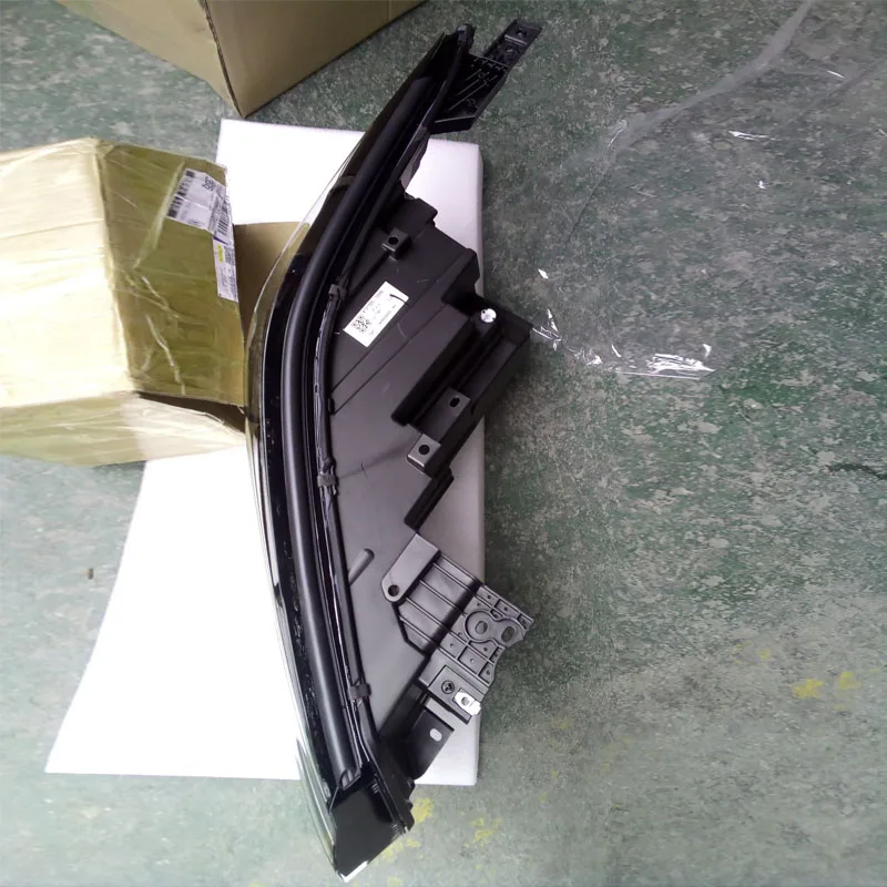 Auto Parts Headlight RH for Changan CS75 Plus Car Spare Parts Lights Led Headlamp High Quality Car Headlight