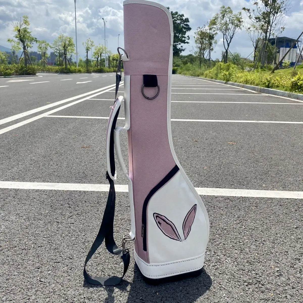 

Универсальная сумка для гольфа – водонепроницаемая сумка для небольшого количества клюшек, легкая сумка-тубус для тренировок на гольф-поле.